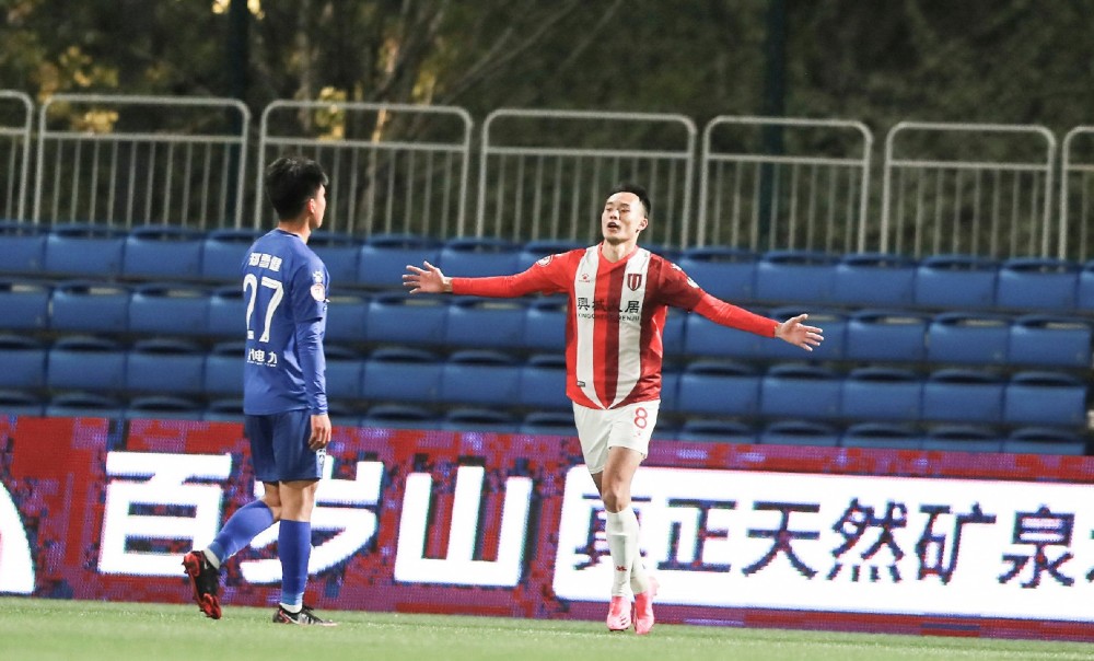 药厂锁定潜力新星增强锋线  